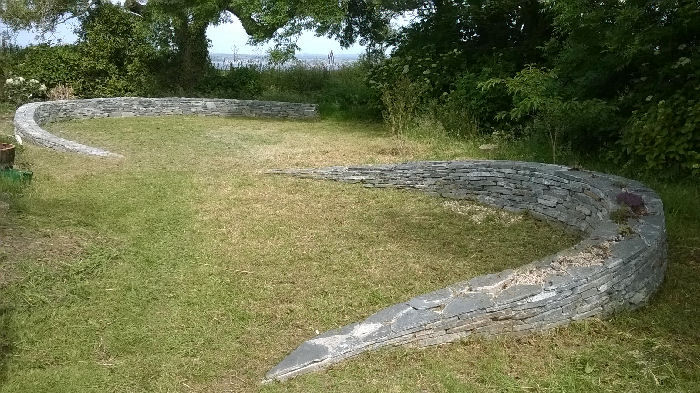 Serpentine Wall